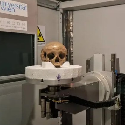 Екип от изследователи се завърна за да проучи мистериозен череп