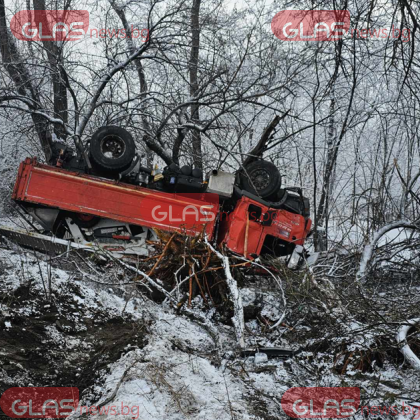 Тежка катастрофа е станала на Рогошко шосе Камион се е