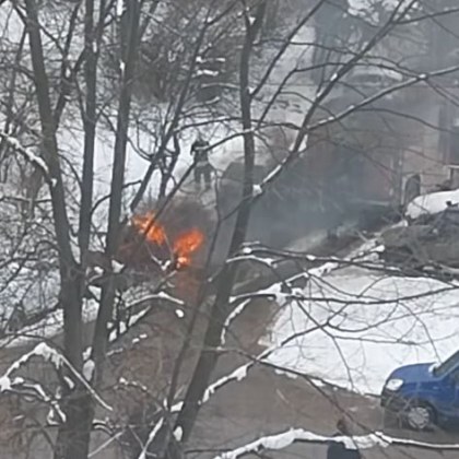 Лека кола горя преди минути в София Инцидентът е станал