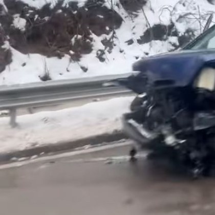 Пътен инцидент е станал край столицата алармират граждани в групата