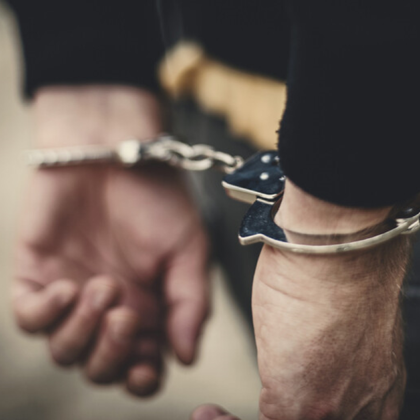 За броени часове полицаи от РУ Раковски разкриха взломна кражба от