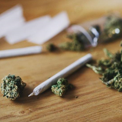 Четирима притежаващи дрога са установени през изминалото денонощие в Пазарджишко