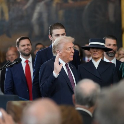 Днес 20 януари 2025 г Доналд Тръмп положи клетва като