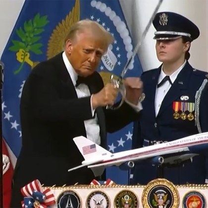 Президентът на САЩ Доналд Тръмп завърши първия си работен ден