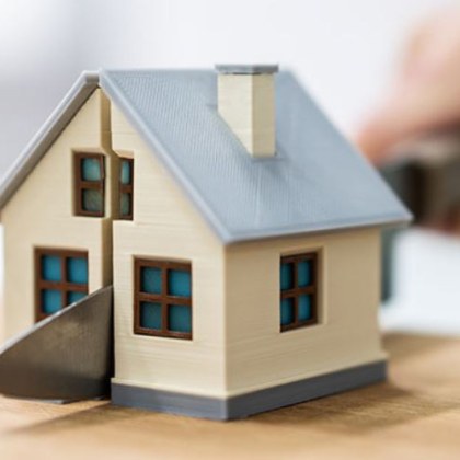 ВКС постанови че недвижим имот закупен по време на брака