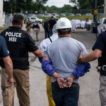 САЩ арестуваха 538 нелегални мигранти и депортираха стотици в мащабна