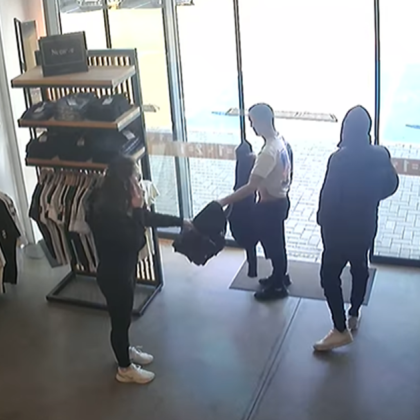 На 19 януари в Ритейл парк Видин двама младежи са