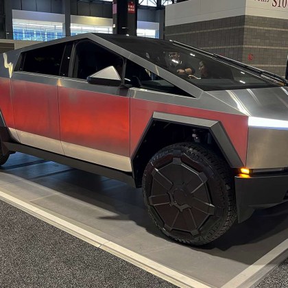 Европейският съюз активно забранява продажбите на електрически пикапи Tesla Cybertruck