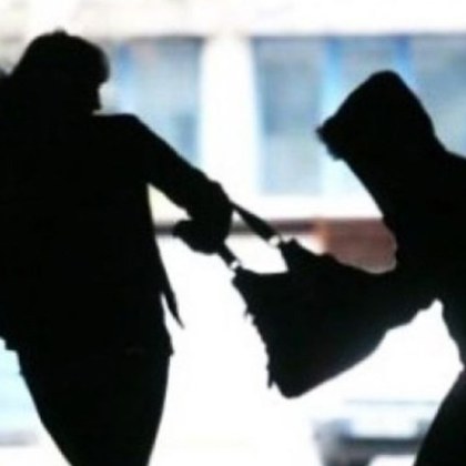 Мъж на 23 годишна възраст е задържан за нападение и опит