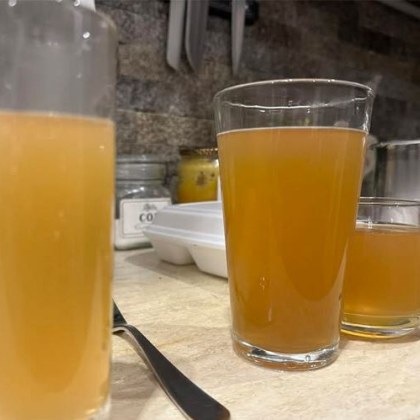 Дама остана изненадана от мътната течност която потекла от чешмата