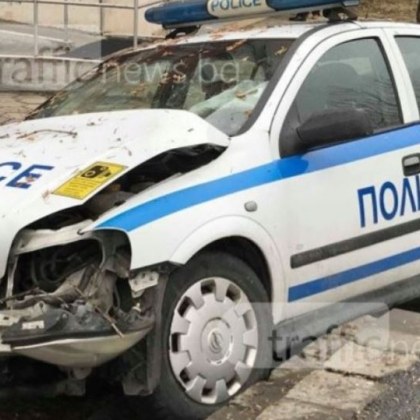 Дрогиран водач блъсна патрулка при гонка Около 14 часа днес в