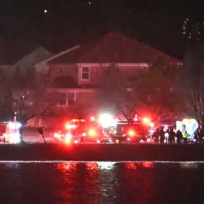 Пътнически самолет се сблъска с военен хеликоптер в небето над