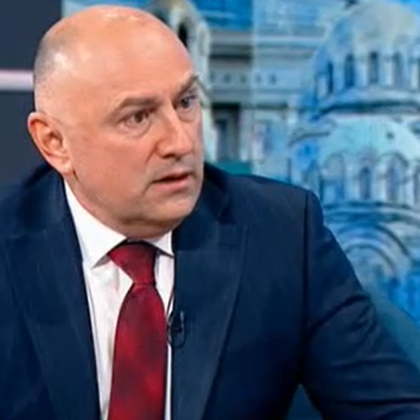 Разминаването между паричната политика и фискалната водена от правителството продължава