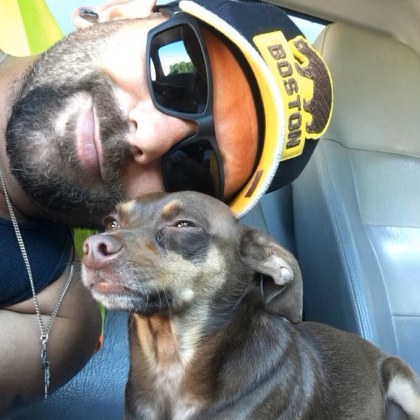 След осем дълги години един мъж най накрая се срещна отново