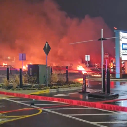 Самолет за спешна медицинска помощ с шестима души на борда