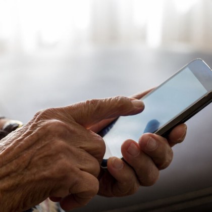 През 2024 година телефонни измамници са получили над 2 5 милиона