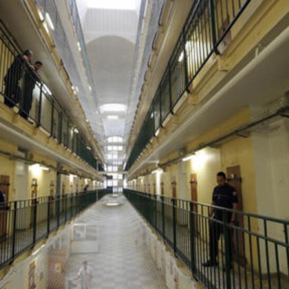 Българин е избягал от затвор във Франция Това се е