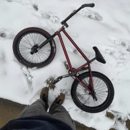 Мъж сподели в социалните мрежи че колелото на брат му