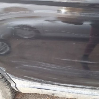 Недобросъвестна проява в София Шофьорка откри колата си надрана на паркинг