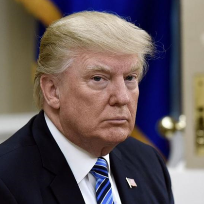 Американският президент Доналд Тръмп днес съобщи че ще прекрати цялото