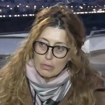 Жена беше нападната и нахапана от глутница бездомни кучета в