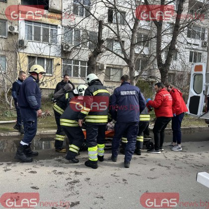 Жената пострадала при големия пожар в Смирненски е починала Тя