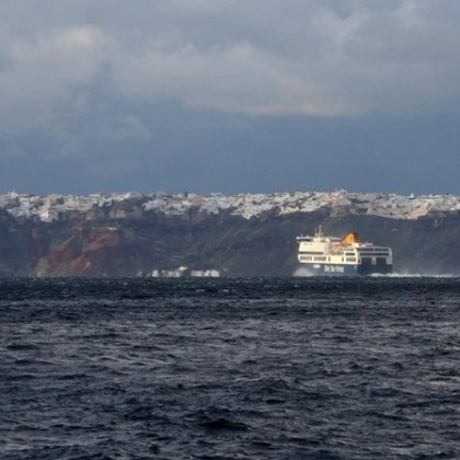 Продължава нетипичната сеизмична активност на Цикладските острови Учени вече я