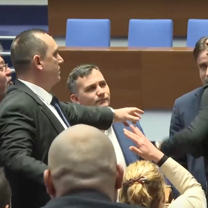 Безредици в пленарна зала прекъснаха заседанието на Народното събрание Причина