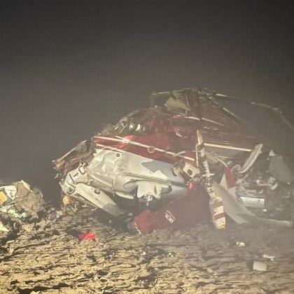 Трима души загинаха след като хеликоптер се разби в италианската