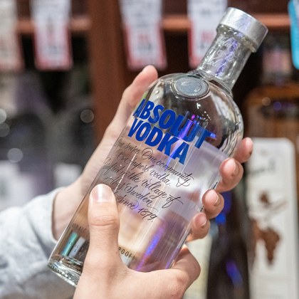 Бившият губернатор на Ню Хемпшир Кристофър Сунуну през декември 2024