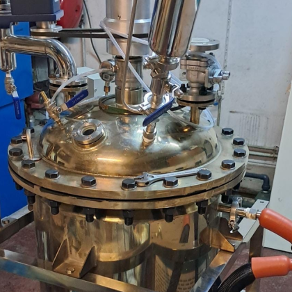 Арестувани са трима българи членове на международна престъпна група за