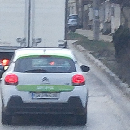 Свидетел сигнализира за опасно шофиране в град Луковит при което