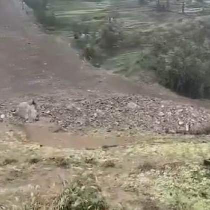 Властите в югозападната китайска провинция Съчуан предприеха голяма спасително издирвателна операция