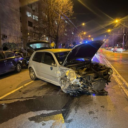 Шофьор удари 9 паркирани коли в София Има сериозни материални