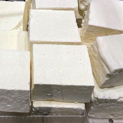 Близо 13 000 тона фалшиво сирене са произведени у нас