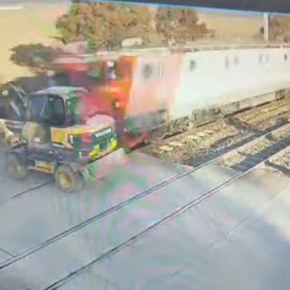 Железопътен инцидент на прелез в Румъния е станал днес около