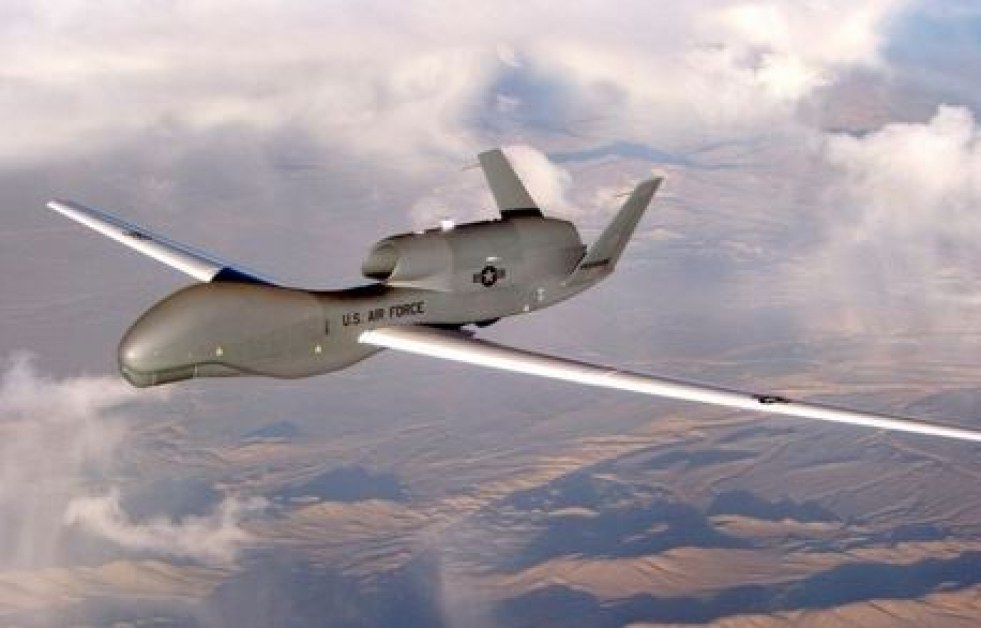 Американски Global Hawk лети над България