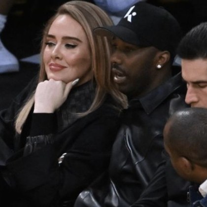 36 годишната английска певица Адел се появи на публично място с