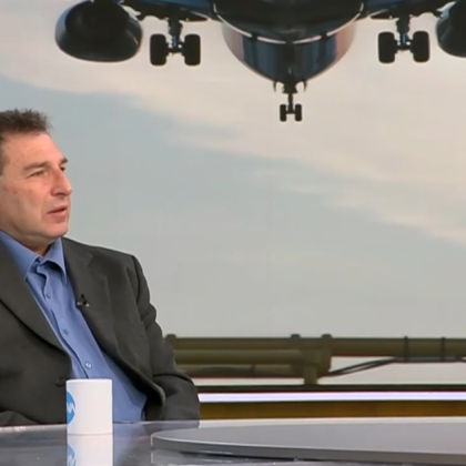 Транспортният министър Гроздан Караджов свиква нова среща след извънредната ситуация на летище