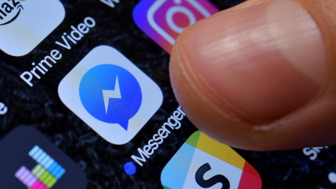 Facebook Messenger се срина