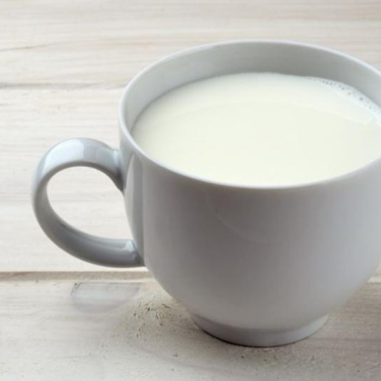 54 годишен мъж изпитва почти неутолима жажда към прясно мляко и