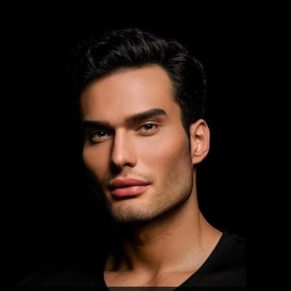 38 годишният бразилски екстрасенс Атос Саломе който се нарече живия Нострадамус