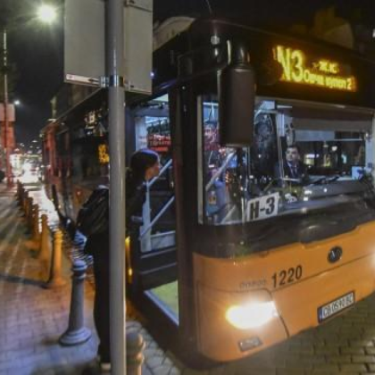 Нощният градски транспорт в София няма да спре четирите