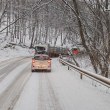 Зимна обстановка в части от страната. Шофьори: Ще висим тук до пролетта СНИМКИ