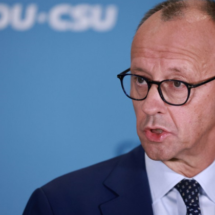 Лидерът на германската опозиция Фридрих Мерц призова да се постигне