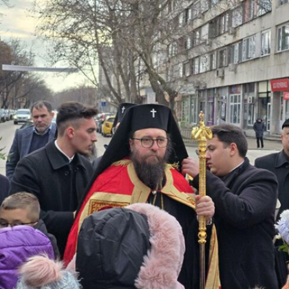 Новият Видински митрополит Пахомий беше тържествено посрещнат във Видин