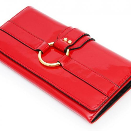 В социалната мрежа Facebook бе разпространена информация за кражба на портмоне