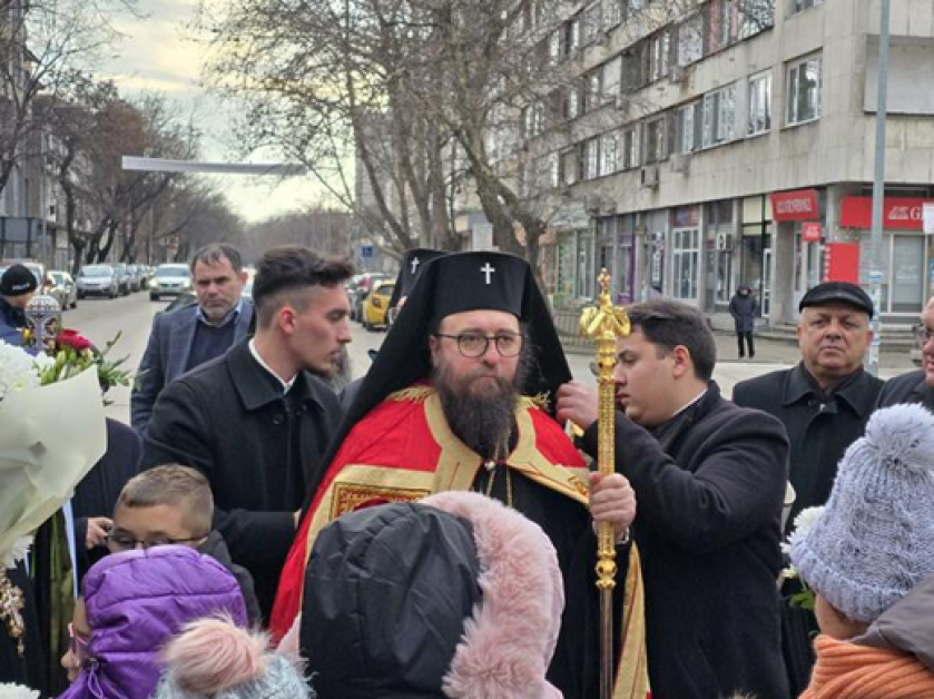 Тържествено посрещнаха новия видински митрополит Пахомий