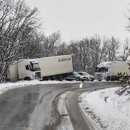 Тир се завъртя на Ришкия проход преди Прилеп в посока