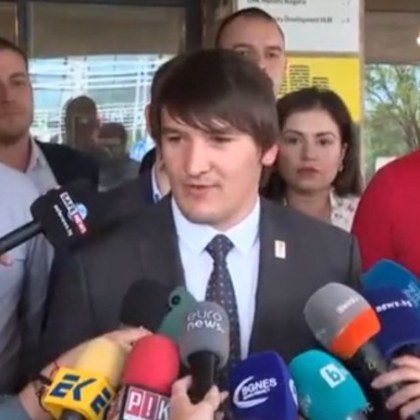 Народният представител от ГЕРБ СДС Даниел Александров сам се е отказал